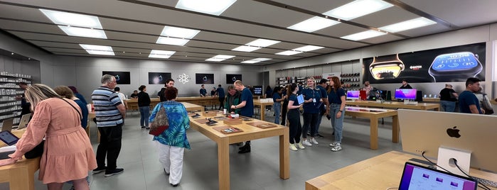 Apple Charlestown is one of Apple - Rest of World Stores - November 2018.