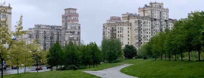 Дом студента на Ломоносовском МГУ is one of Residences.