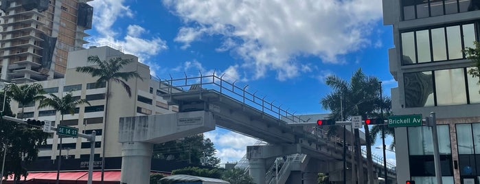 MDT Metromover - Financial District Station is one of My favorite places :).