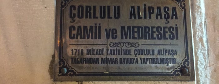 Çorlulu Ali Paşa Medresesi is one of Павел'ın Beğendiği Mekanlar.