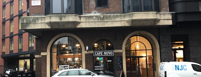 Café Nuovo is one of Orte, die hello_emily gefallen.