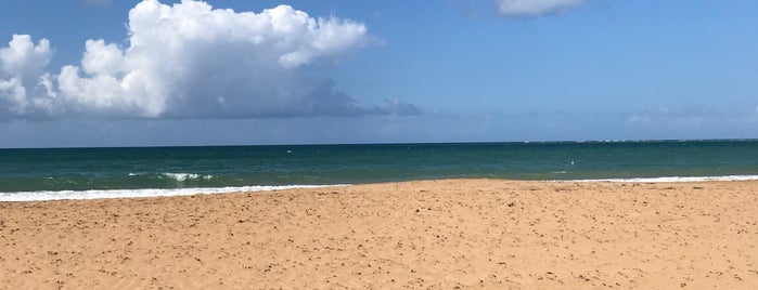 Beach @ Rio Mar is one of Lieux qui ont plu à Luís.
