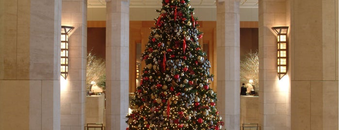 Four Seasons Hotel is one of American Christmas NYC Tour Sites.