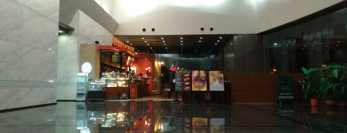 タリーズコーヒー 堂島新藤田ビル店 is one of Top picks for Coffee Shops.