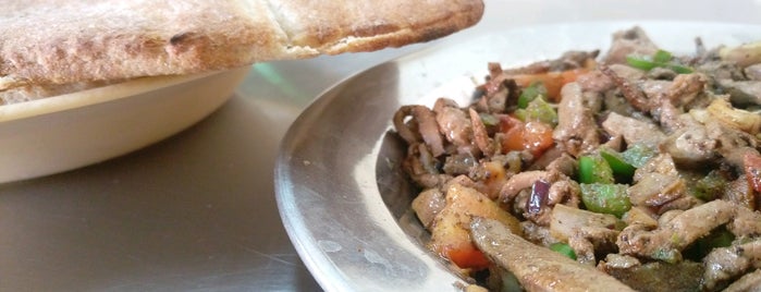 الاحمدي للأكلات الشعبية is one of المدينة.