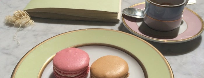 Ladurée is one of Řím.