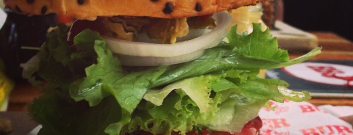 Burger Bar Joint is one of Isa'nın Beğendiği Mekanlar.