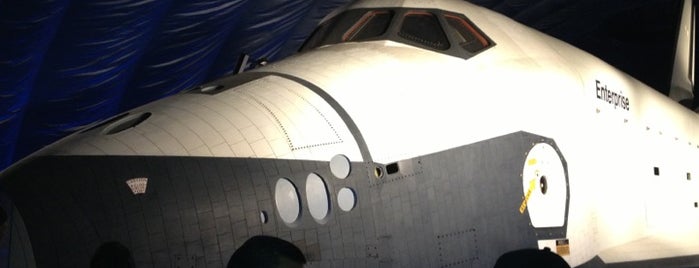 Space Shuttle Pavilion at the Intrepid Museum is one of สถานที่ที่บันทึกไว้ของ Kouros.