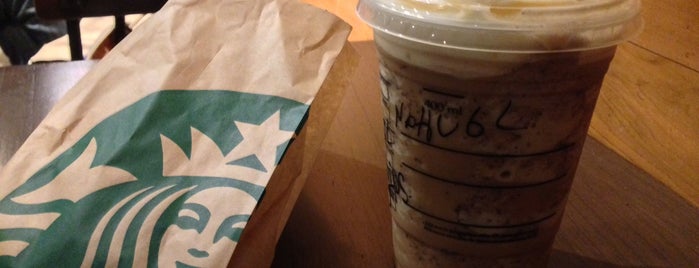 Starbucks is one of Para Comer!!.