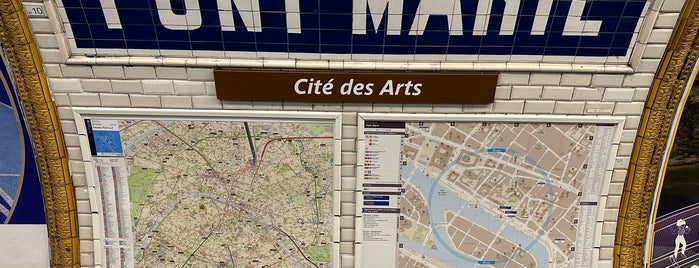 Cité Internationale des Arts is one of P.
