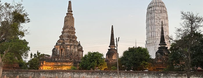 Wat Phutthaisawan is one of อยุธยา สุพรรณบุรี.