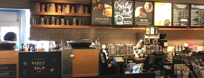 Starbucks is one of Amy'ın Beğendiği Mekanlar.
