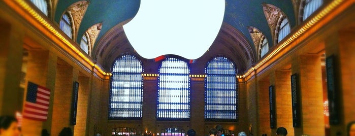 Apple Grand Central is one of Shopping (New York, NY).