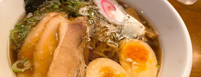 越後秘蔵麺 無尽蔵 汐留家 is one of 新橋ランチ.