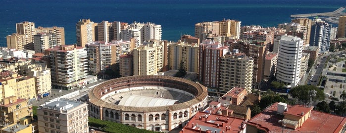 Málaga is one of Lieux qui ont plu à Cristi.