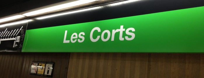 METRO Les Corts is one of Lugares favoritos de Daniel.
