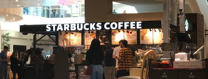 Starbucks is one of Gittiğim Yerler.