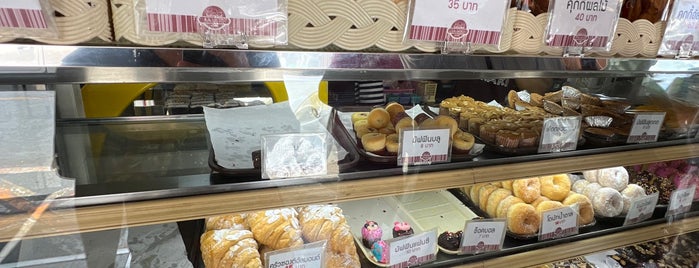 SASAKI Bakery is one of One night in BANGKOK!.