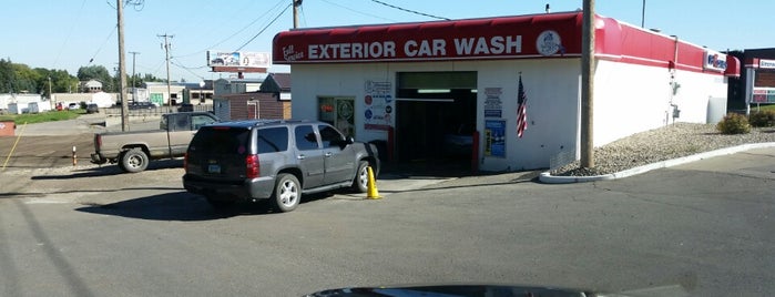 Simonsons Car Wash is one of Posti che sono piaciuti a Çağrı.