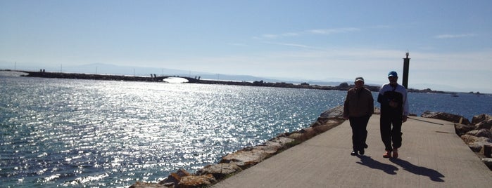 Porto de Aguiño is one of mis sitios en galicia.