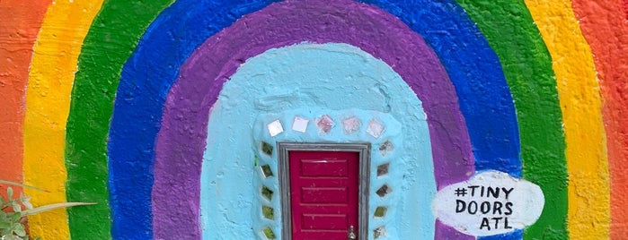 Tiny Doors ATL Door #2 is one of Locais curtidos por Paula.