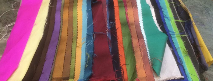 Saleh AlRammah Fabrics is one of Khaled 님이 좋아한 장소.