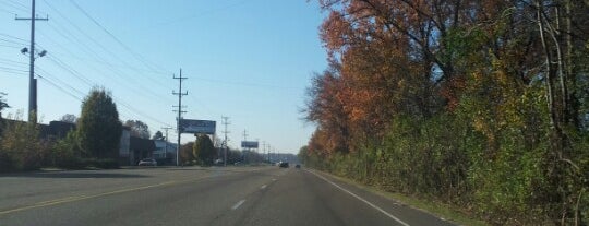 Amnicola Hwy is one of Areas In Chatt.