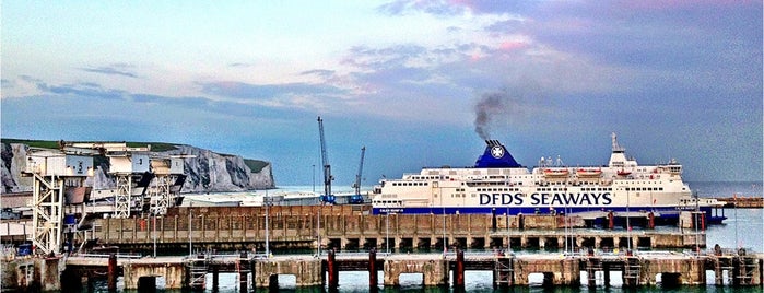 Terminal Ferry de Calais is one of Lieux qui ont plu à Gino.