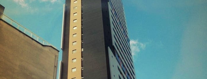Edifício Central Park is one of Lieux qui ont plu à Sandra.