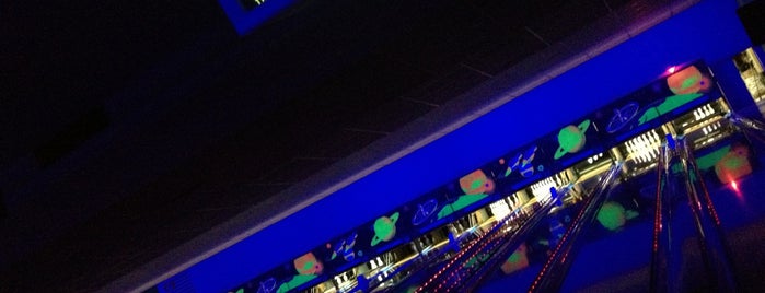 Planet Bowling is one of Lugares que já fui.