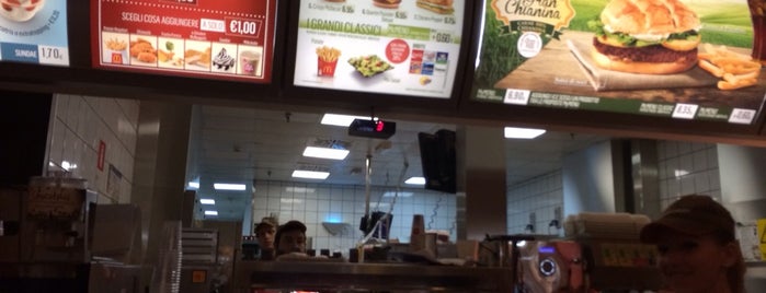 McDonald's is one of Posti salvati di Vladimir.