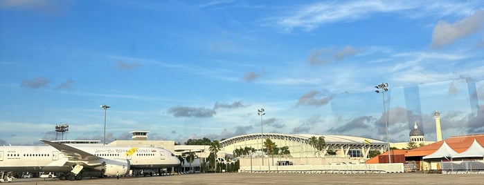 Brunei International Airport (BWN) is one of Aeropuertos.