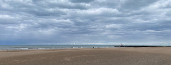 Kathy Osterman (Hollywood) Beach is one of Kenneth Knightley Sights in Chicago, IL.