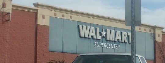 Walmart Supercenter is one of Lugares favoritos de Damiso.