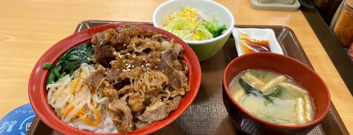 すき家 天童東芳賀店 is one of 飯.