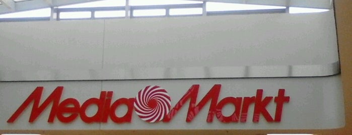 MediaMarkt is one of Lugares guardados de Hakan.