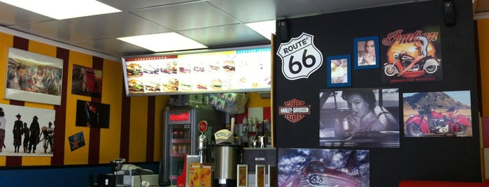 Burgerwood is one of Tempat yang Disimpan Matei.