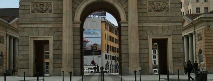 Piazza XXV Aprile is one of Lugares favoritos de Luigi.