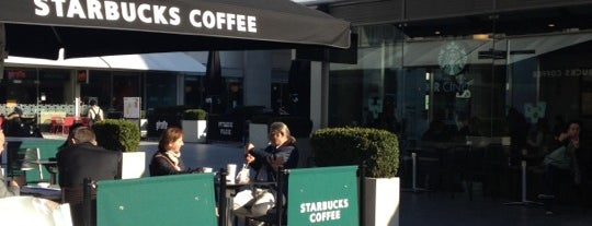 Starbucks is one of Lama'nın Beğendiği Mekanlar.