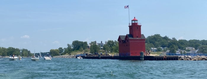 Holland Lighthouse (aka Big Red) is one of Michigan.