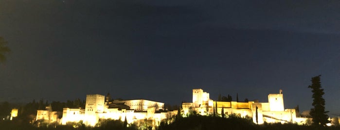Placeta del Comino is one of alternative spots in Granada.