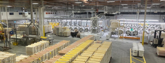 Jelly Belly Factory is one of California.
