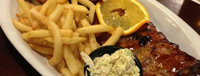 Tony Roma's Ribs, Seafood, & Steaks is one of Carmenさんのお気に入りスポット.
