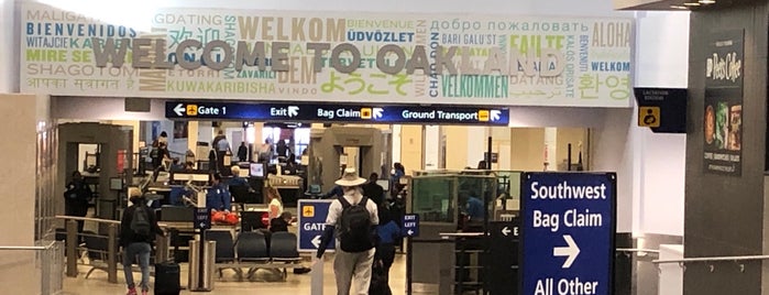 TSA Security Checkpoint is one of Tempat yang Disukai Rob.