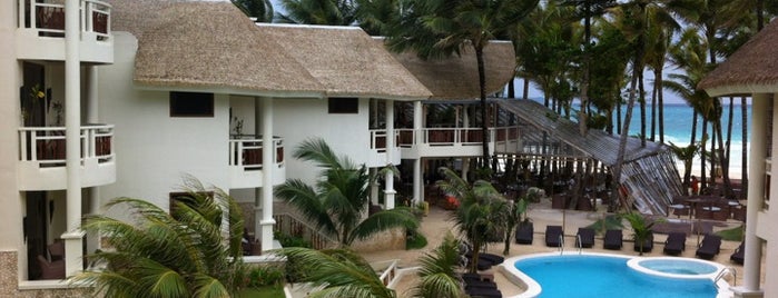 Ambassador In Paradise Resort is one of Lieux qui ont plu à Alexandra.