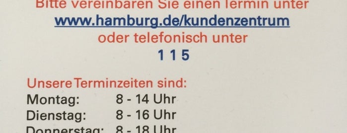 Kundenzentrum Fuhlsbüttel is one of สถานที่ที่ Jana ถูกใจ.