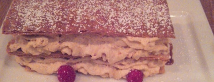 Charbon Rouge is one of Millefeuille Lover in Paris.
