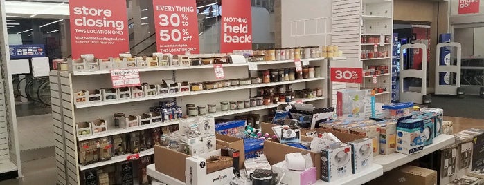 Bed Bath & Beyond is one of Alberto J S : понравившиеся места.