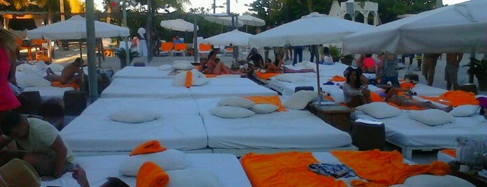 Nikki Beach Miami is one of Best clubs in Miami.