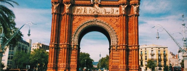 Arco del Triunfo is one of Barcelona.